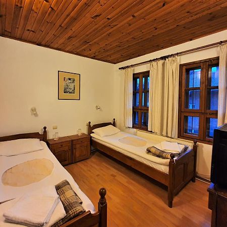 Yakovtsi Inn Zewnętrze zdjęcie