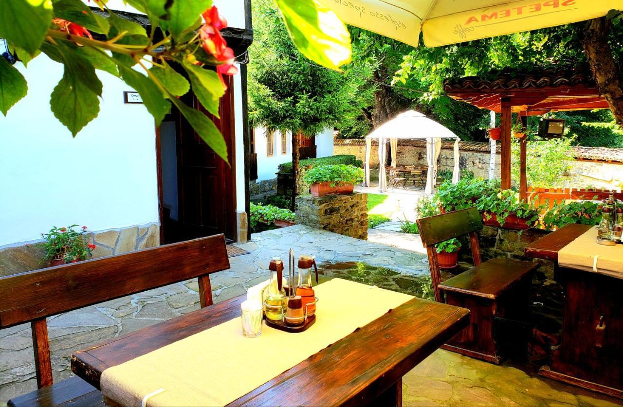 Yakovtsi Inn Zewnętrze zdjęcie