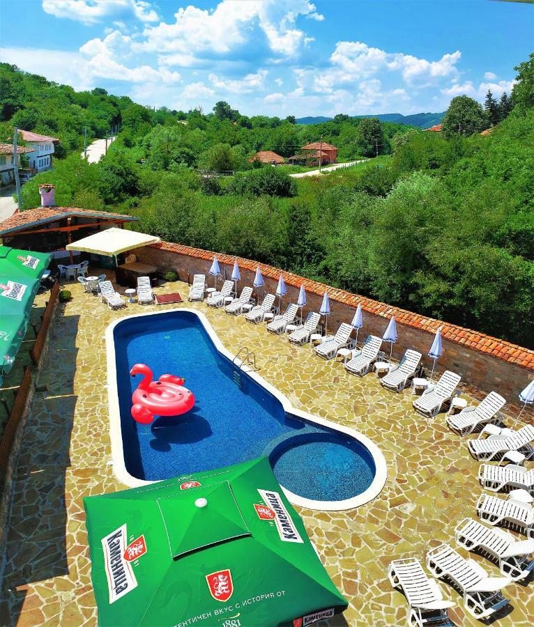 Yakovtsi Inn Zewnętrze zdjęcie